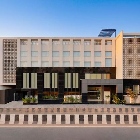 Lemon Tree Hotel Agra Shikohabad エクステリア 写真