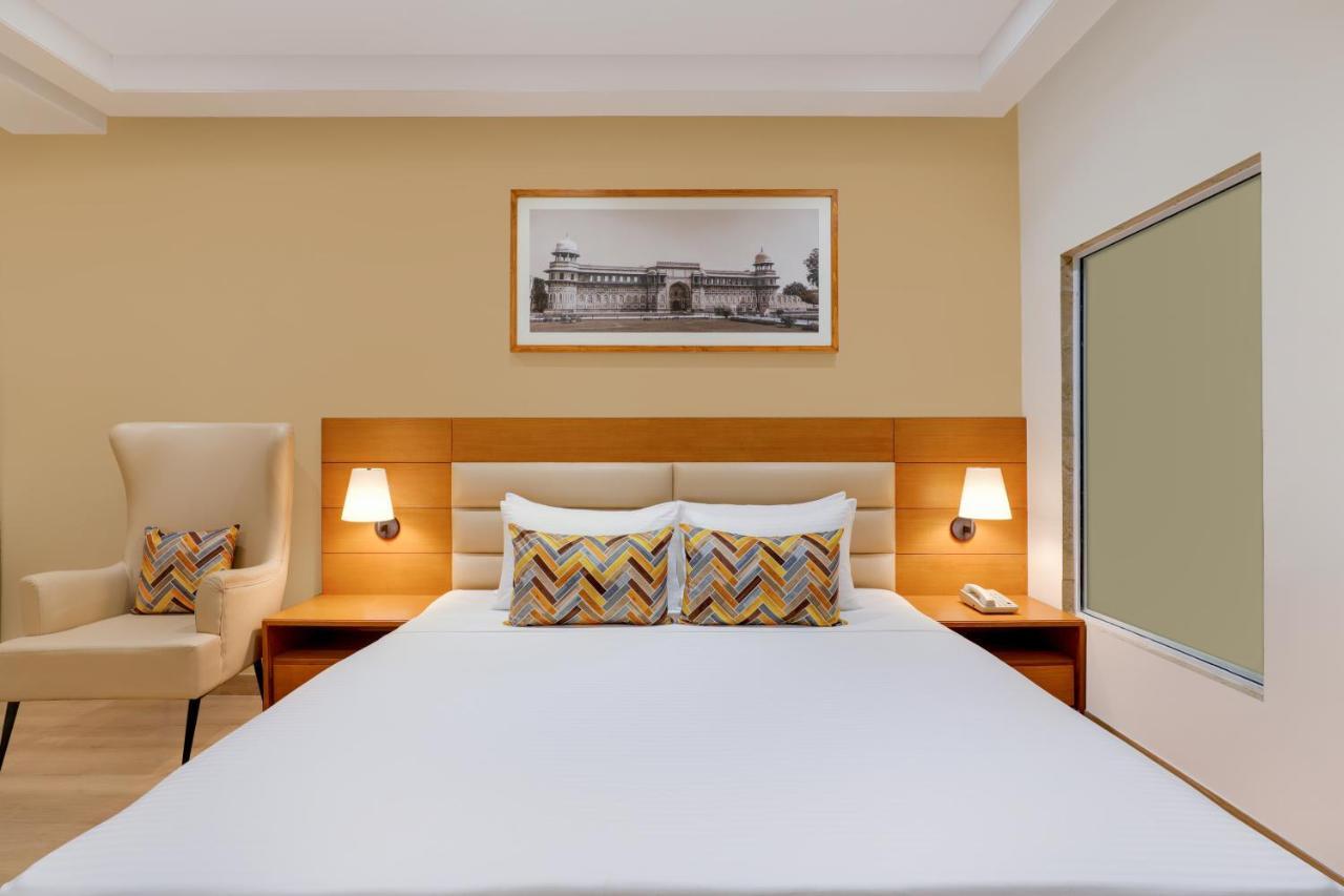 Lemon Tree Hotel Agra Shikohabad エクステリア 写真