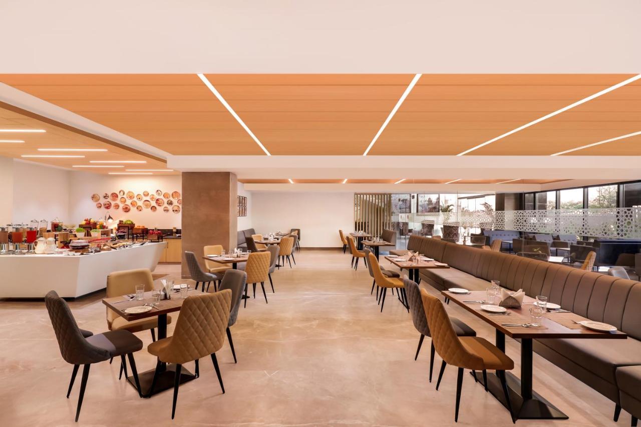 Lemon Tree Hotel Agra Shikohabad エクステリア 写真